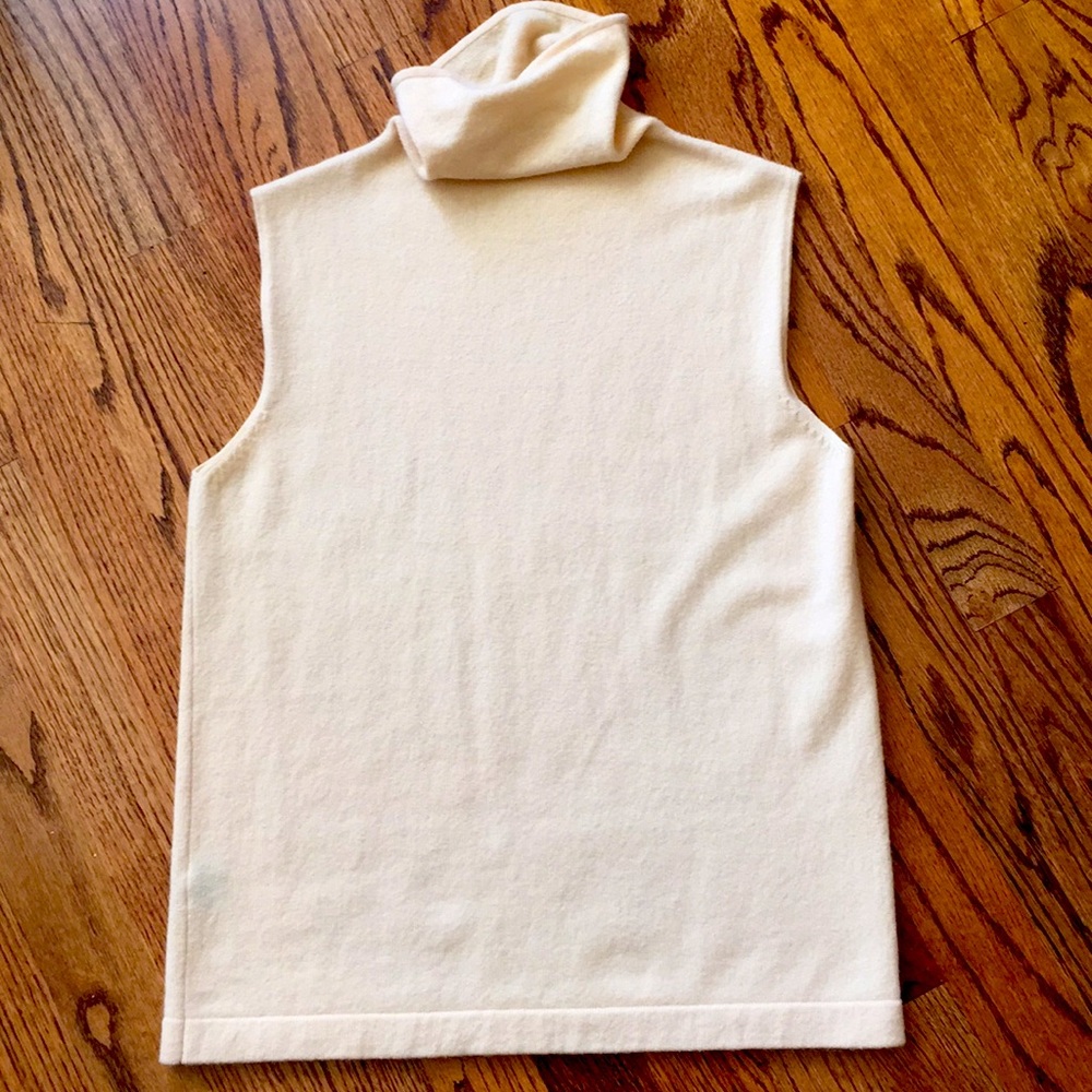 Ellen Tracy sleeveless turtleneck Sz S